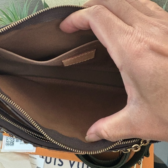 Louis Vuitton Multi Pochette
Accessories Bag - Picture 8 of 17